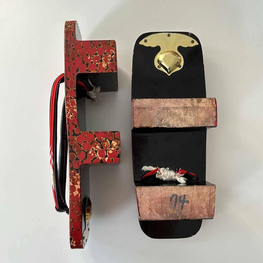 Japanese Geta Wooden Clog Intricate Tsugaru Lacquered Sandals